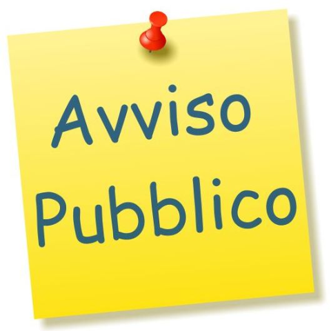 Post-it di colore giallo con scritta "Avviso Pubblico" di colore grigio